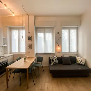 https://appartamento-appena-ristrutturato-in-centro.italymilanhotels.net